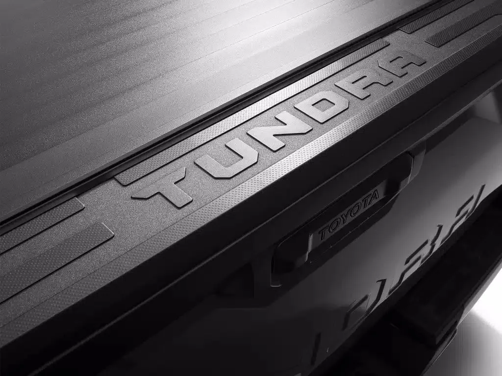E-Series XT Tonneau Cover Tacoma (2016-2023)