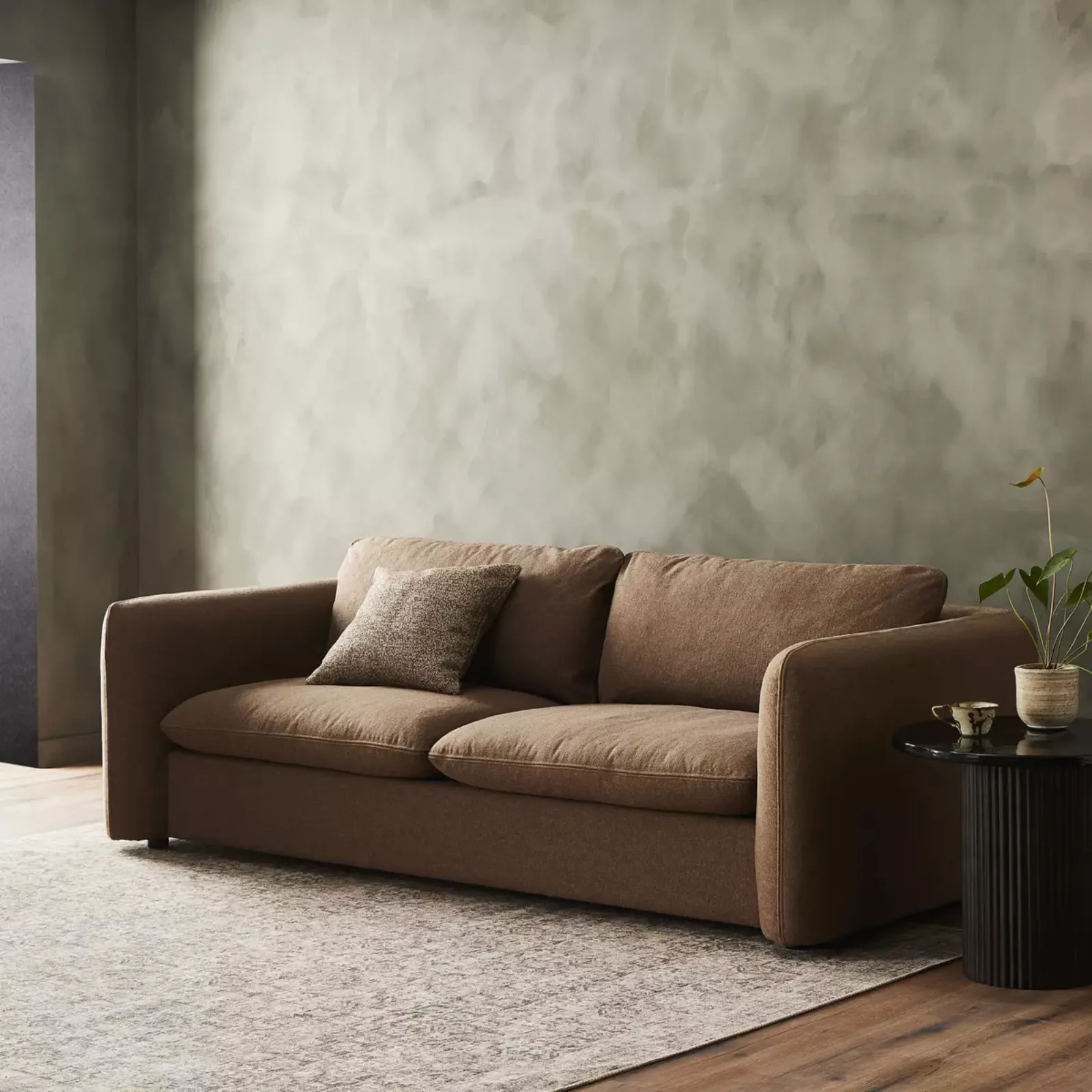 Imogen Sofa 95"