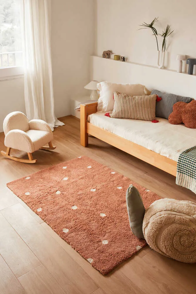 WASHABLE AREA RUG MINI DOT CHESTNUT